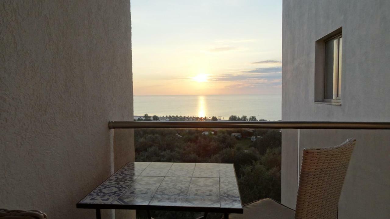 Azzurre Residence Мамая Екстериор снимка